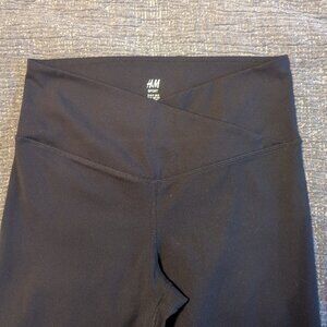 H&M Black Legging with V Front